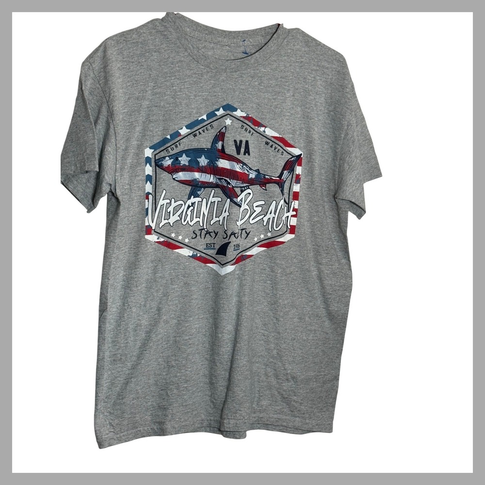 Mens Virginia Beach Stay Salty Shark Graphic T-Shirt Gray Patriotic USA Flag L